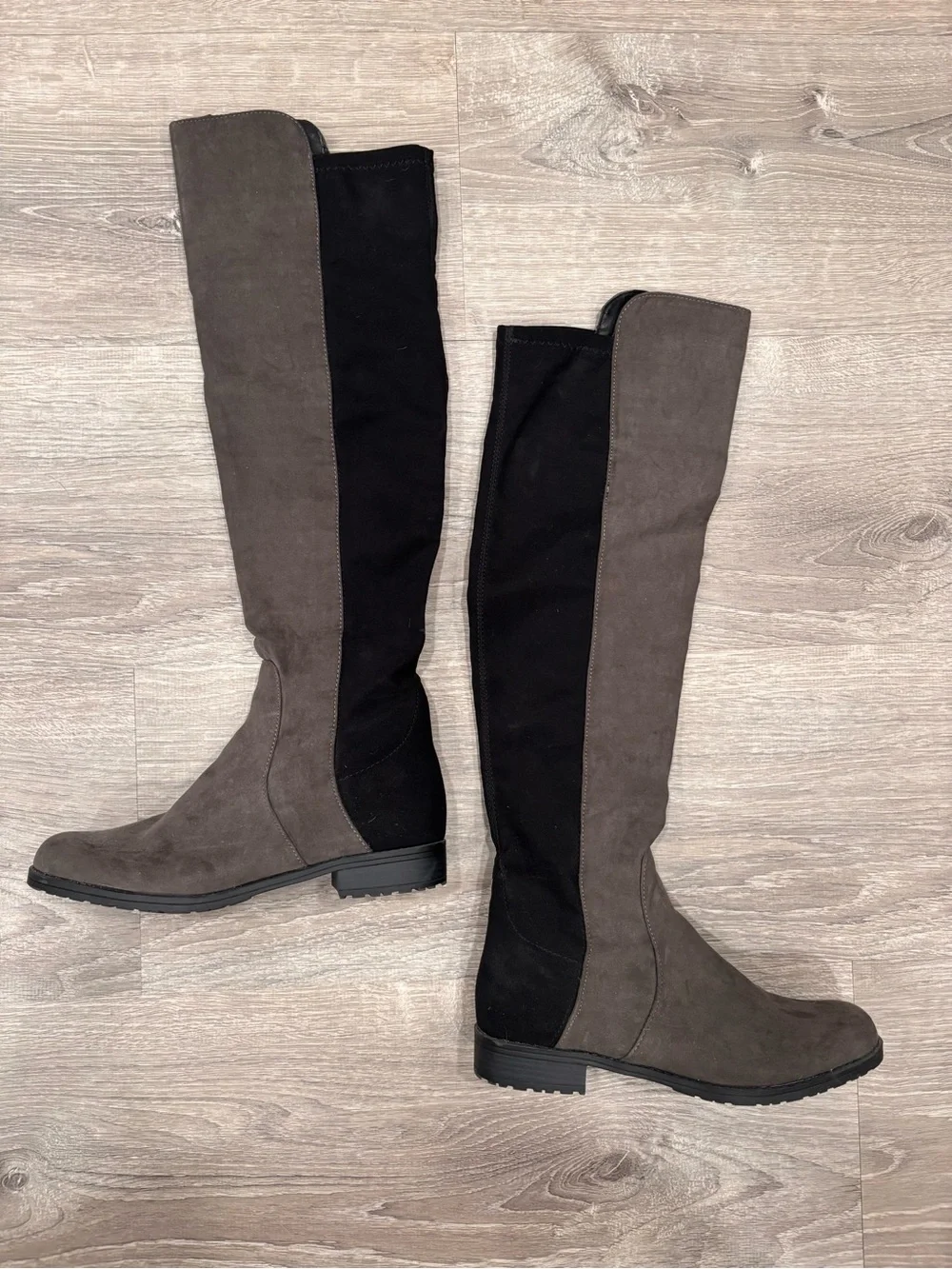Unisa Gillean Women's Knee High Suede Stretch Pull-On Riding Boots Gray/ Black 8